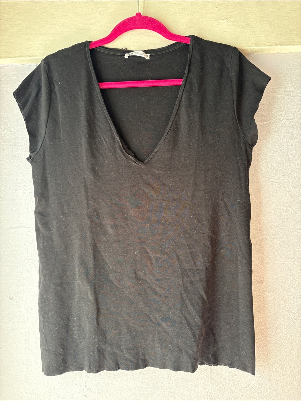 Zara Black V-Neck Short Sleeve Tee